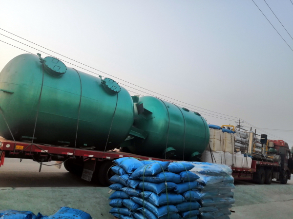 二手25噸單級(jí)反滲透設(shè)備裝車