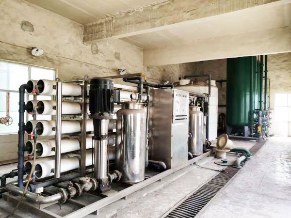 二手60噸凈水設(shè)備