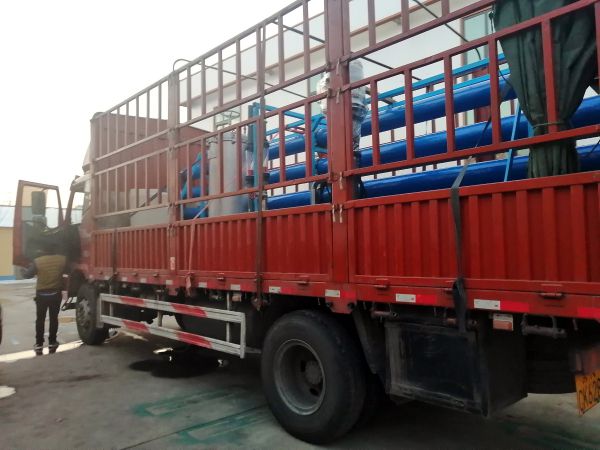 二手20噸單級反滲透設(shè)備裝車